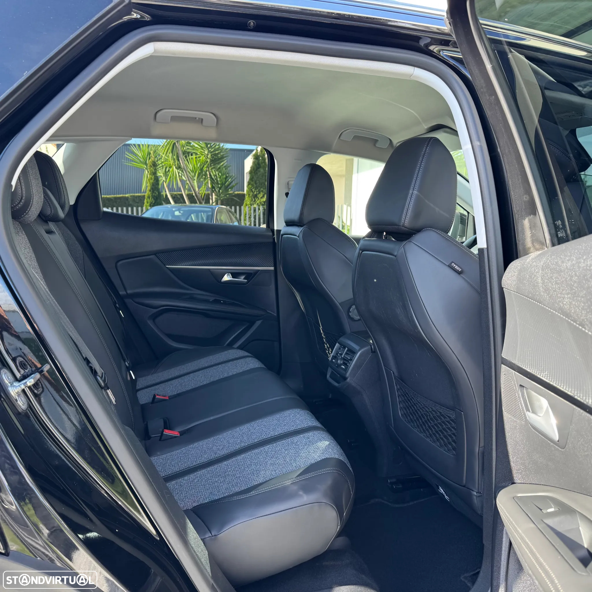 Peugeot 3008 1.6 BlueHDi Style EAT6 - 23