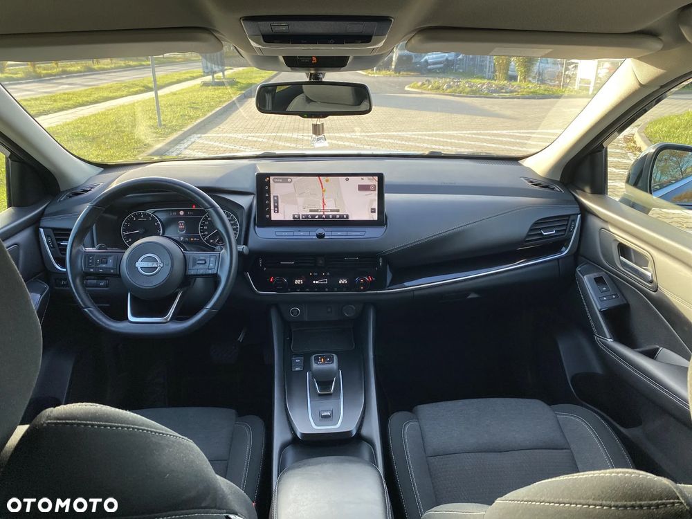 Nissan Qashqai 1.3 DIG-T N-Connecta DCT - 26