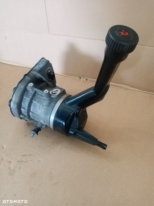 Pompa wspomagania kierownicy Peugeot 308 9684979180 - 2