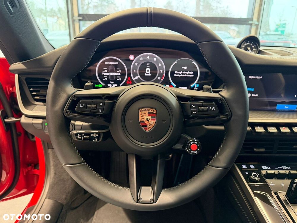 Porsche 911 Carrera - 19