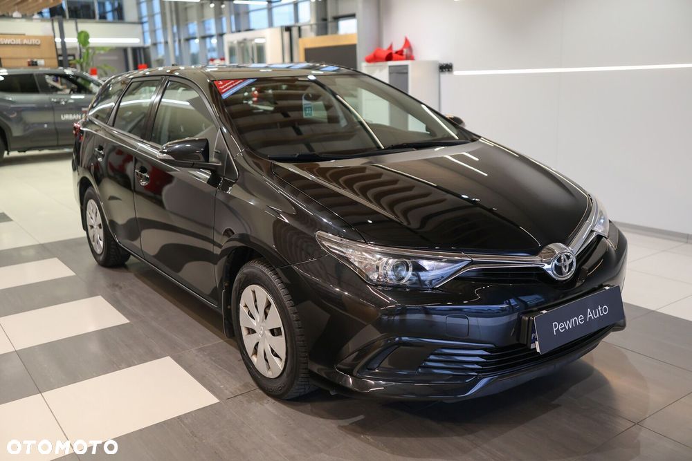 Toyota Auris - 3