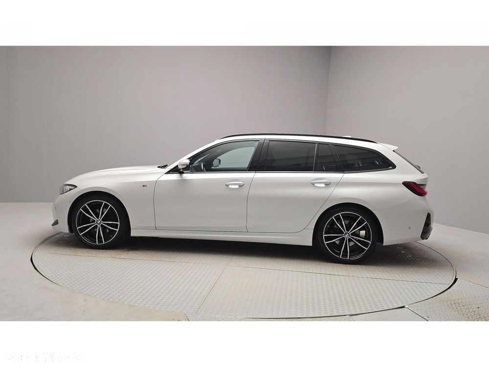BMW Seria 3 320d xDrive M Sport sport - 3