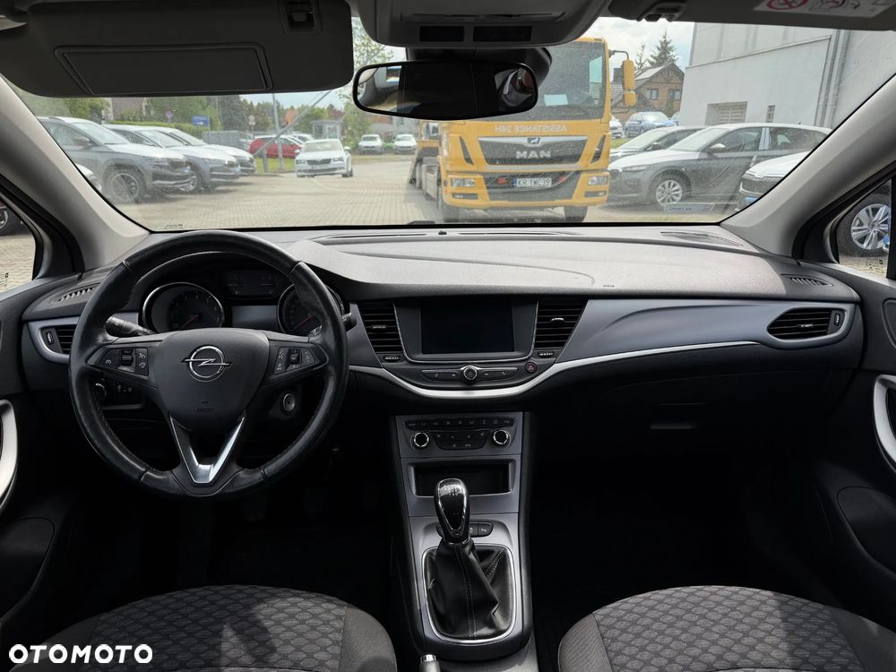 Opel Astra 1.2 T Business Elegance S&S - 10