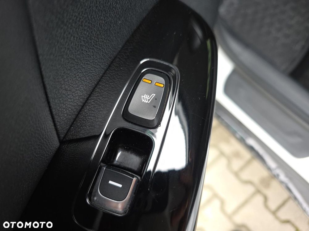 Kia Sportage 1.6 T-GDI Black Edition 4WD DCT - 36