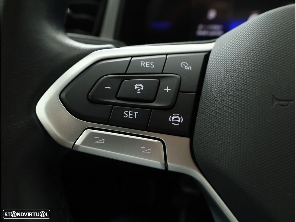 VW T-Roc 1.0 TSI Urban - 17