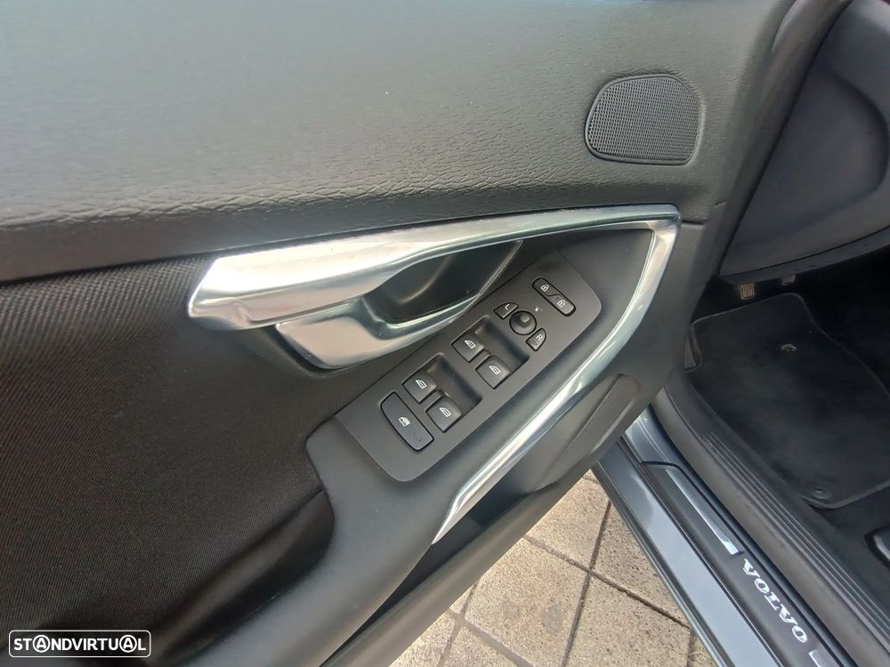 Volvo V40 1.6 D2 Eco Momentum - 14