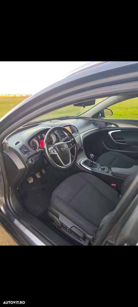 Opel Insignia 2.0 CDTI Sports Tourer - 4