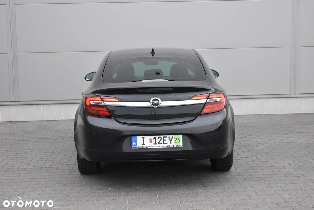 Opel Insignia - 30