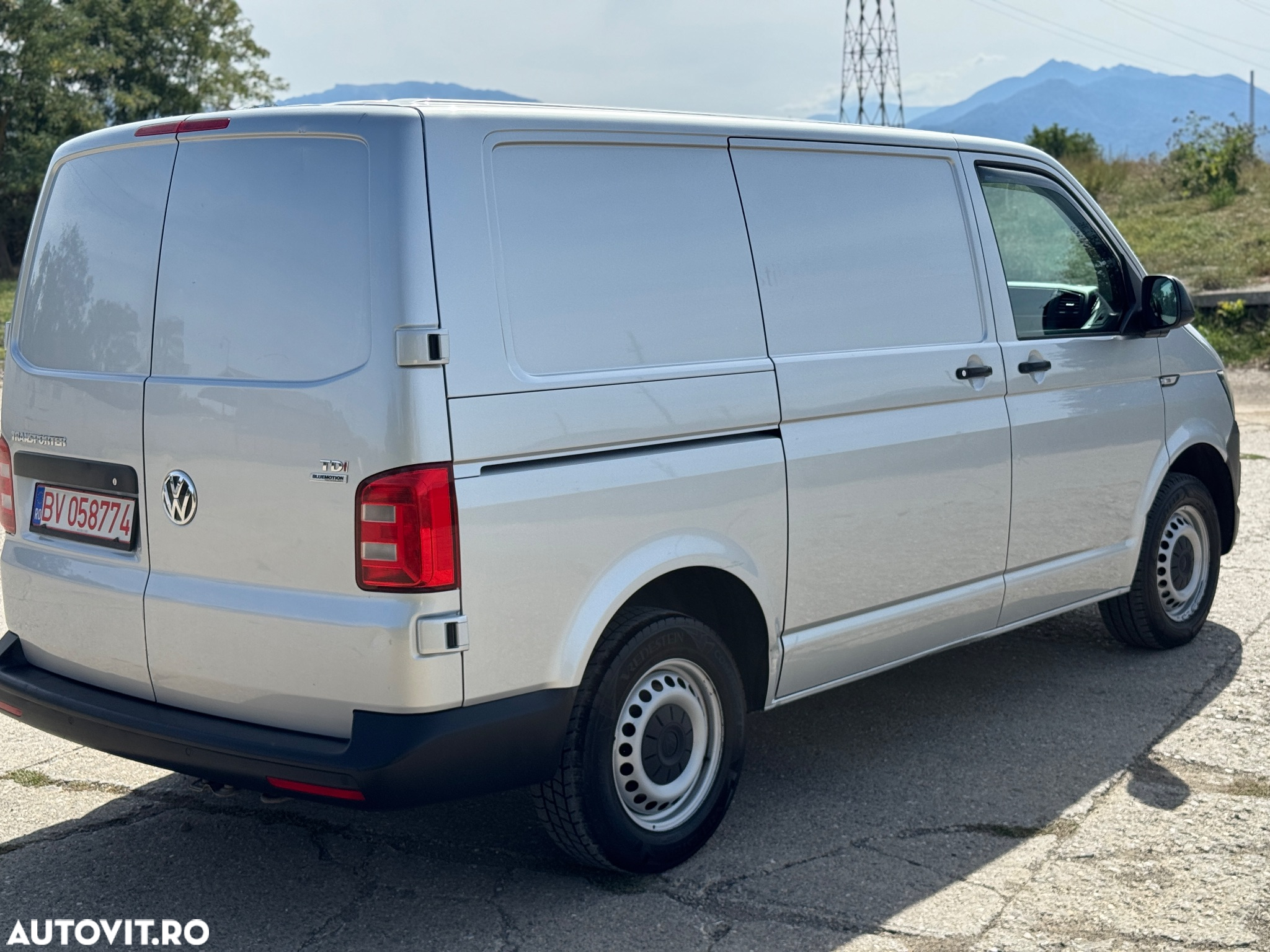 Volkswagen Transporter T6 - 3