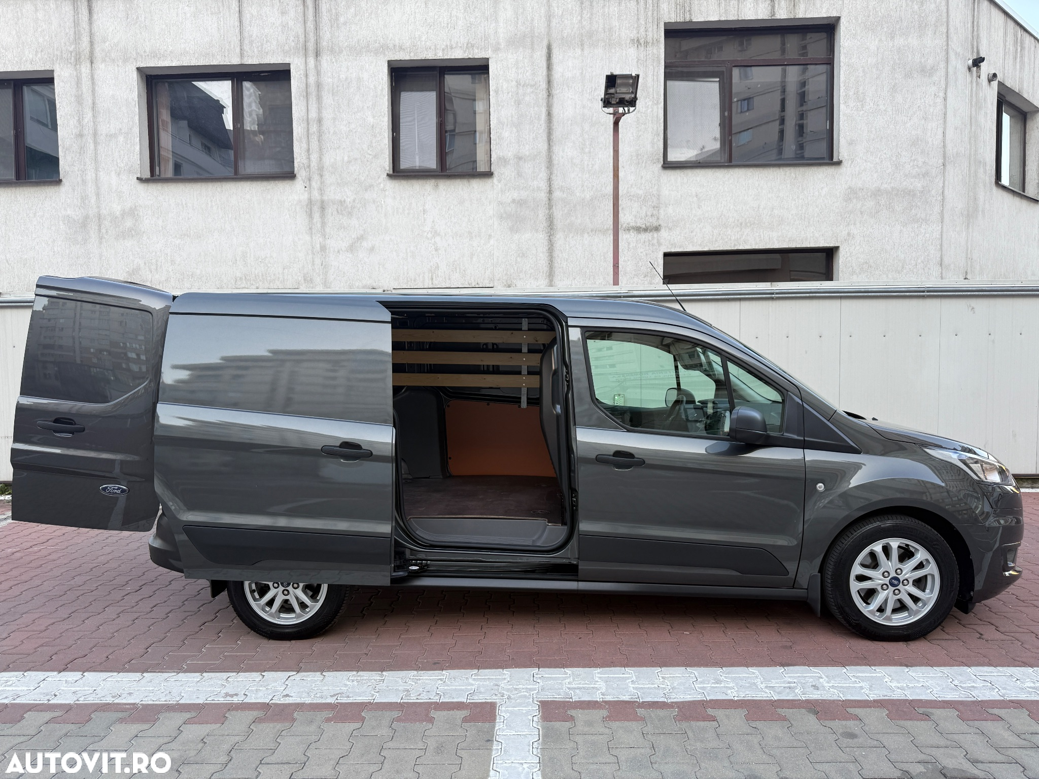 Ford Transit Connect 240 L2 Trend - 12