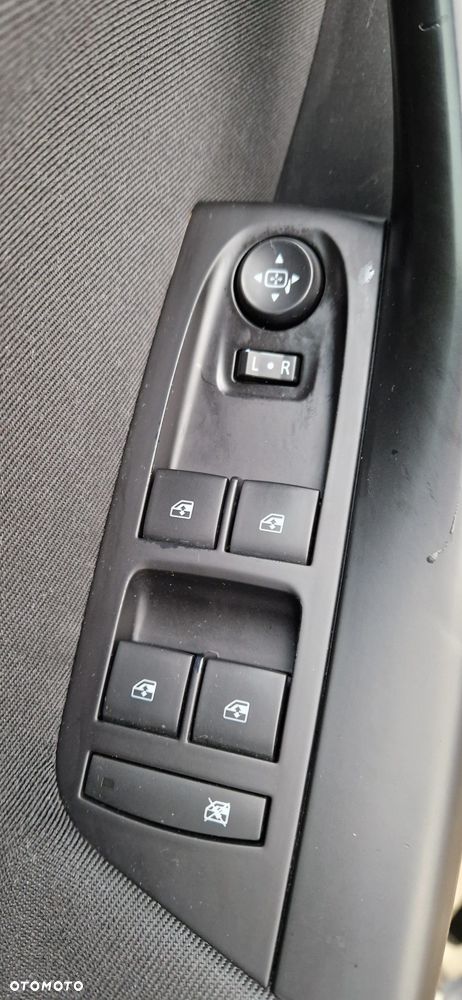 Opel Astra 1.6 D Start/Stop Business - 11