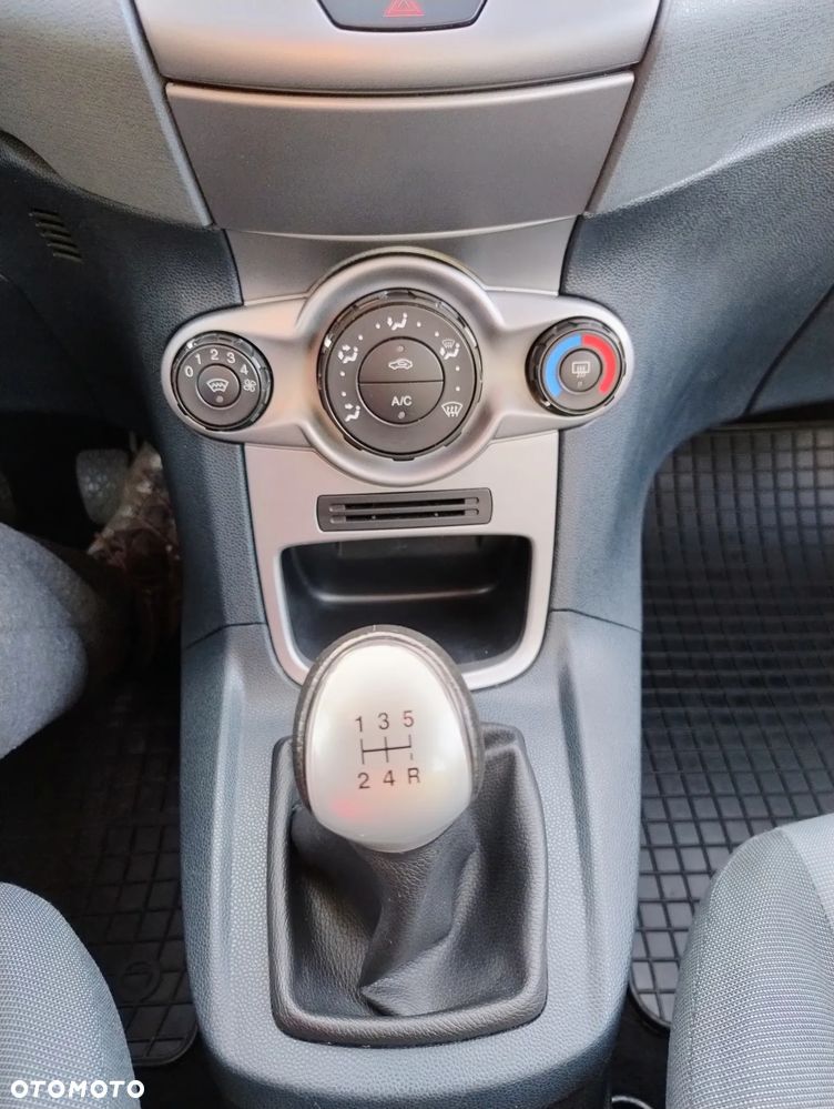 Ford Fiesta 1.25 Viva - 13