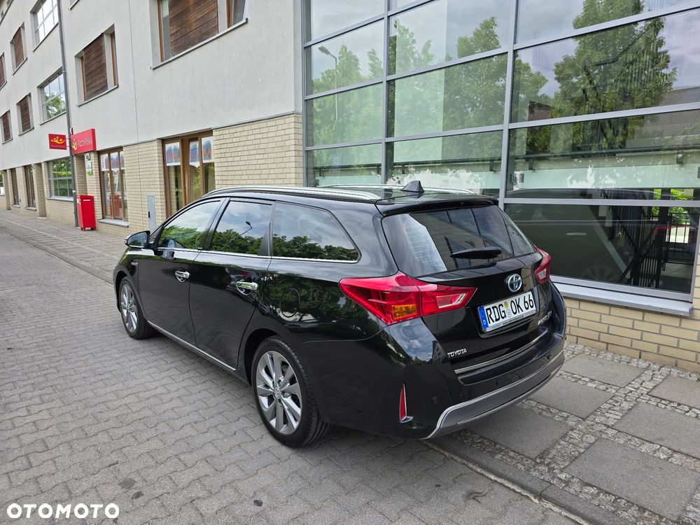 Toyota Auris - 5