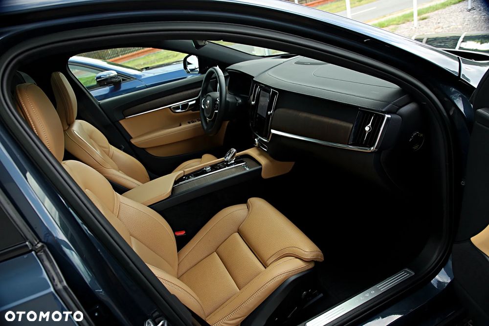 Volvo V90 B5 D AWD Ultimate Dark - 22