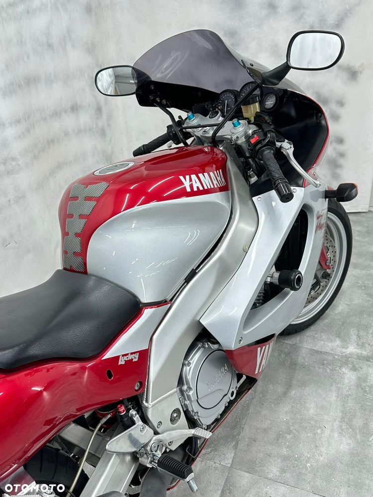 Yamaha YZF - 15
