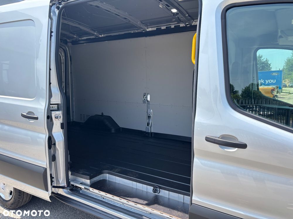 Ford Ford Transit Van L3 2.0 ON 165 KM LDT 350 L3 6.2 M6 AWD - 8