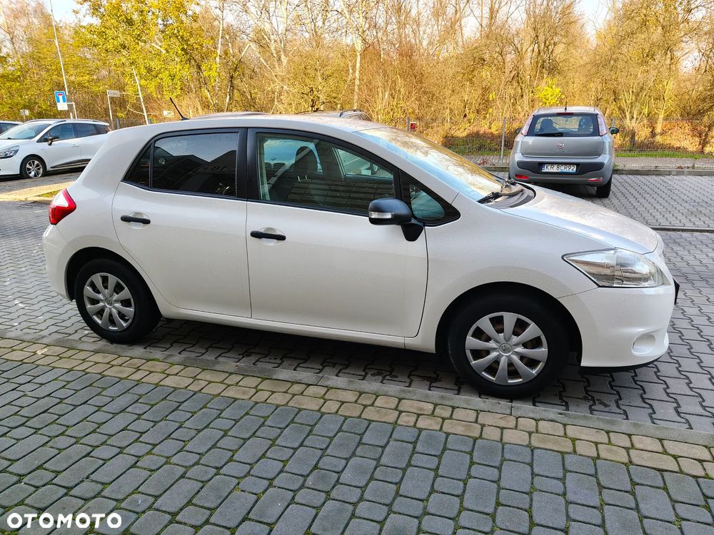 Toyota Auris 1.33 VVT-i Active - 6
