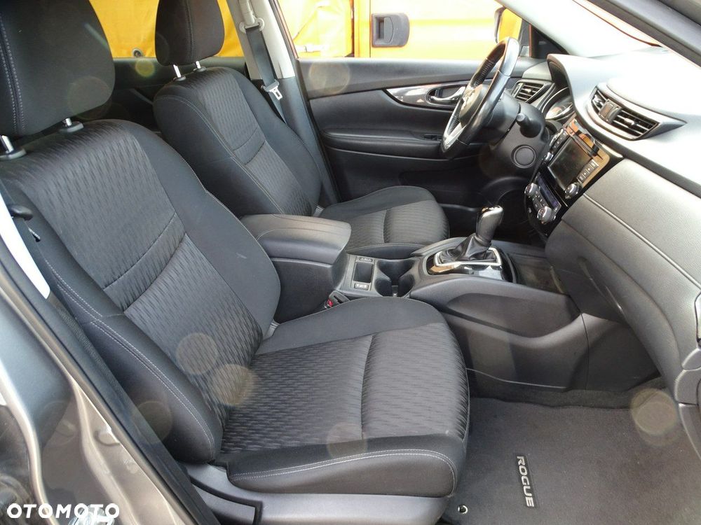 Nissan Rogue - 13