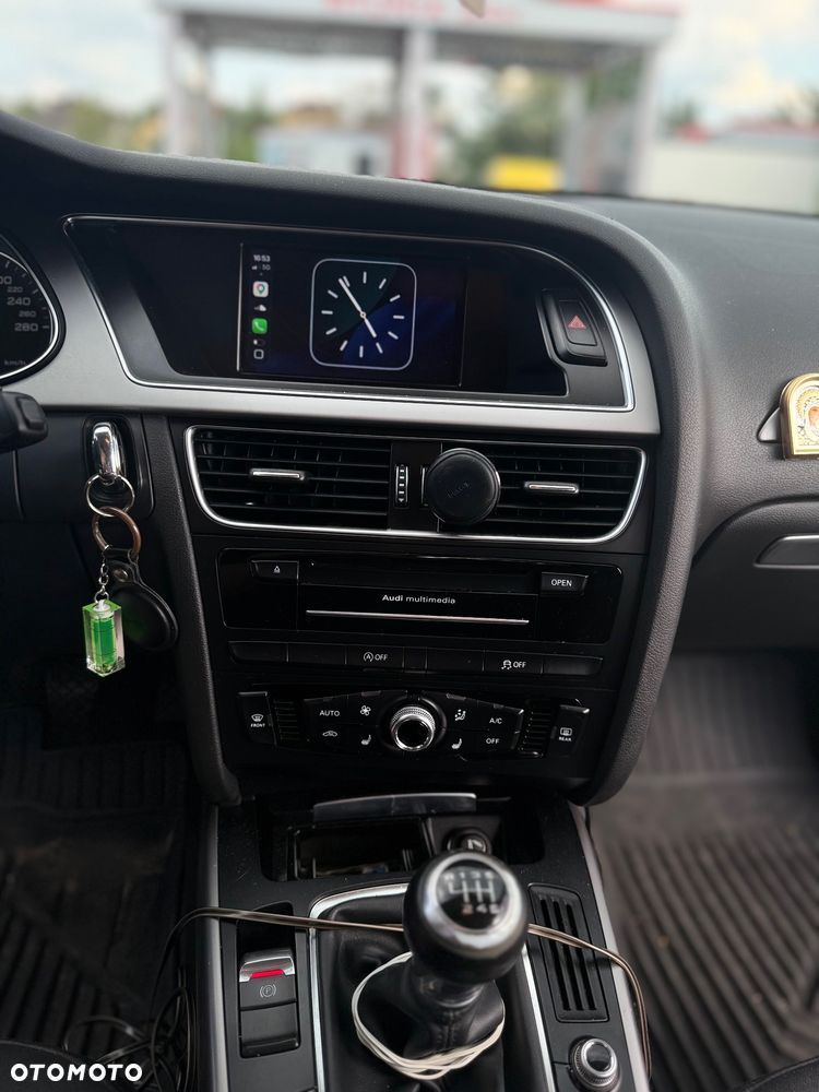 Audi A4 Avant 2.0 TDI ultra - 10