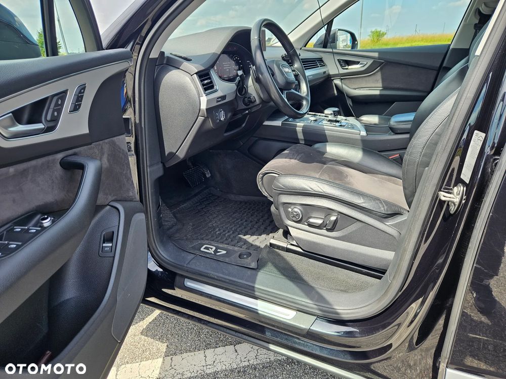 Audi Q7 3.0 TDI Quattro Tiptronic - 9