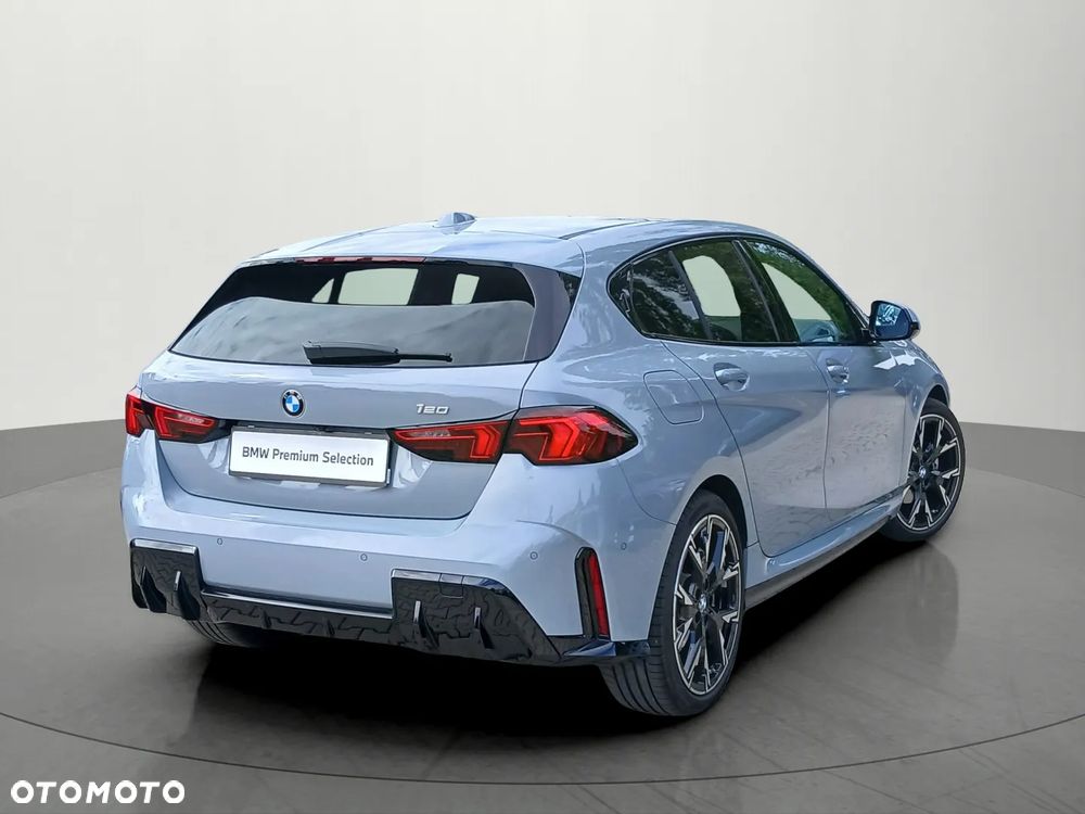 BMW 120 2025 photo 5