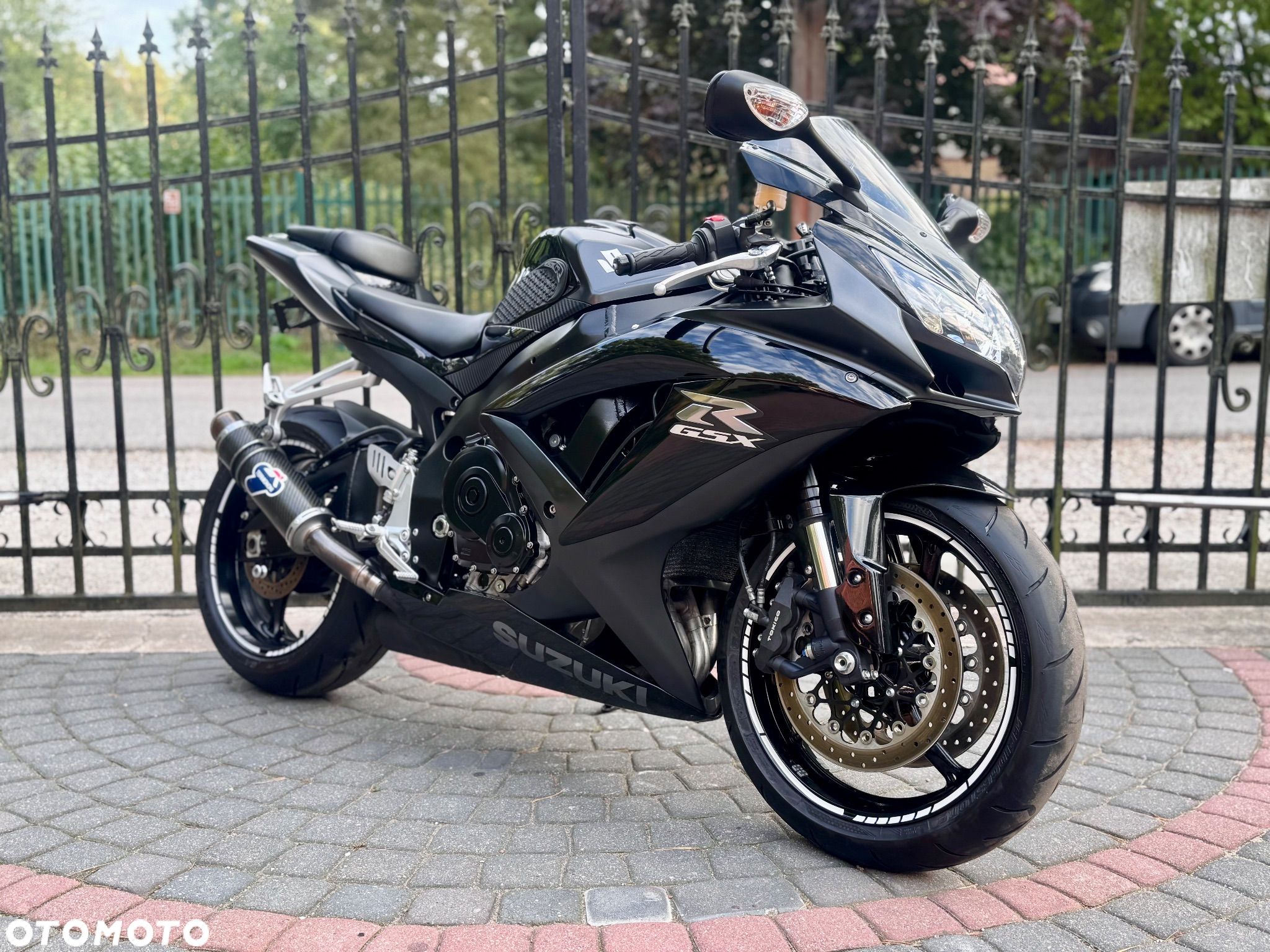 Suzuki GSX-R - 1