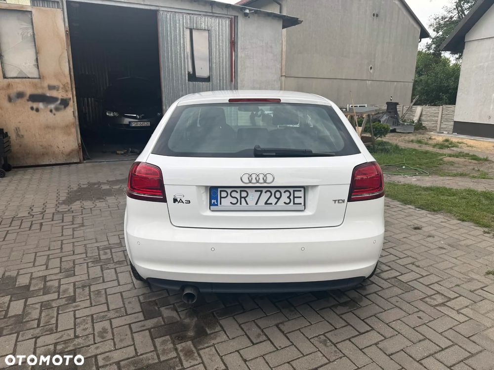 Audi A3 3-drzwiowe 1.6 TDI 99g DPF - 4