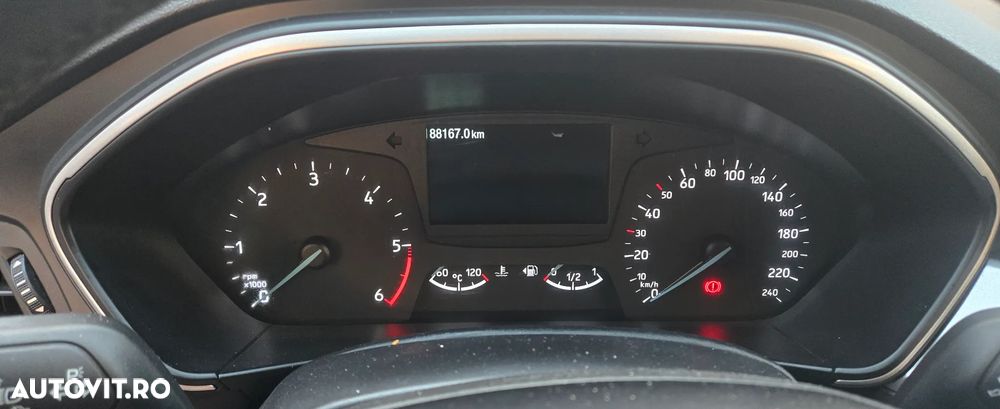 Ford Focus 1.5 EcoBlue Connected - 9