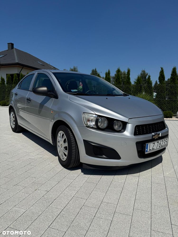 Chevrolet Aveo 2012 photo 5