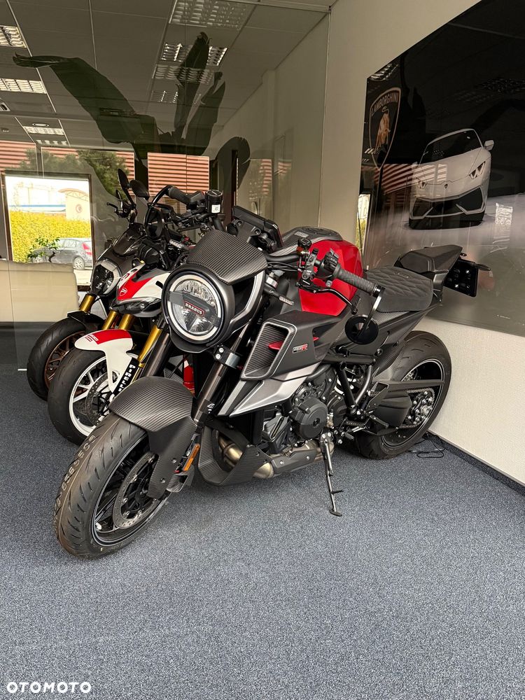 KTM Super Duke - 1