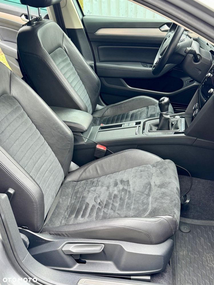 Volkswagen Passat Variant 1.8 TSI BMT Highline - 16