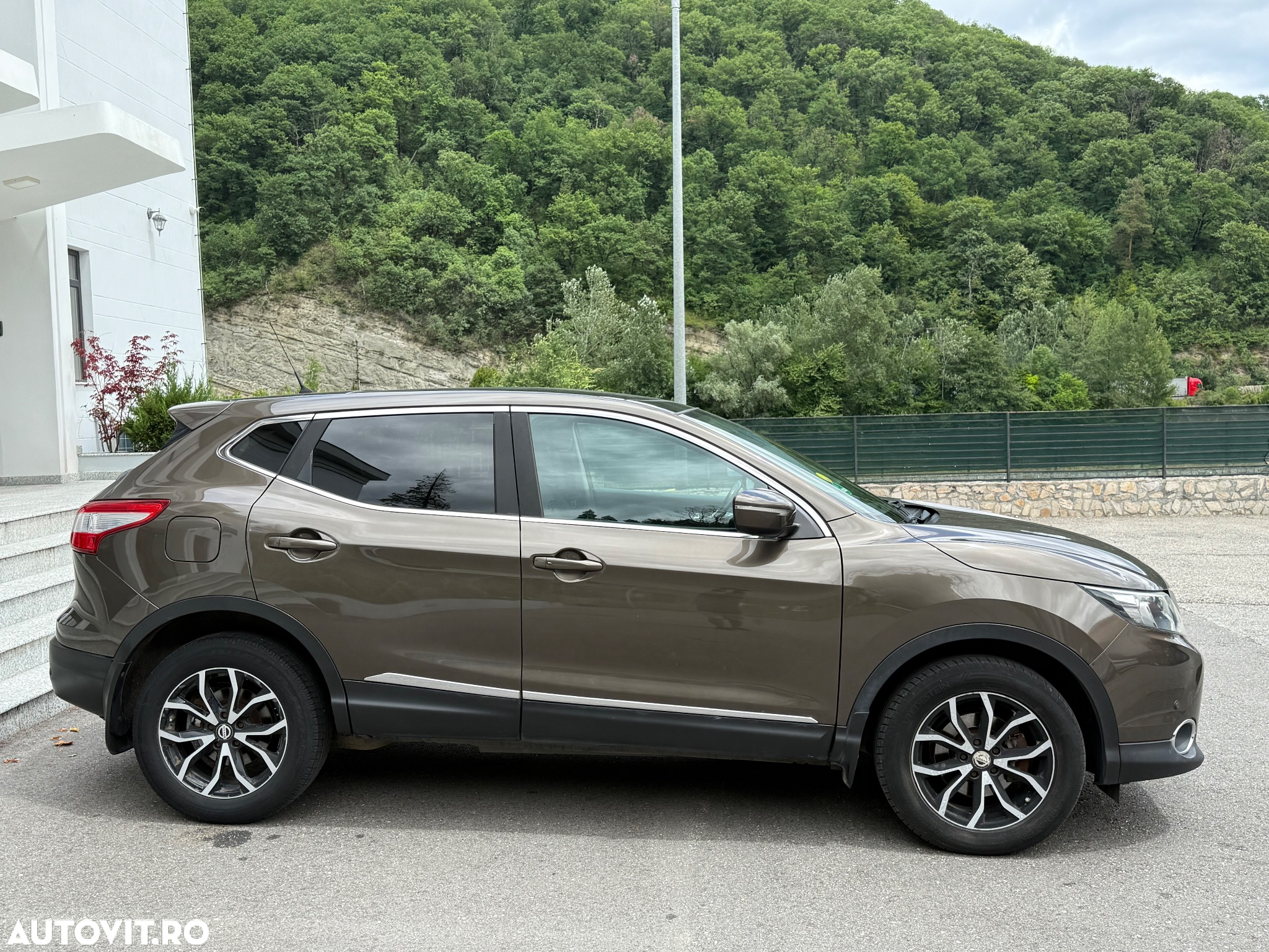 Nissan Qashqai 1.5 DCI N-Connecta - 23