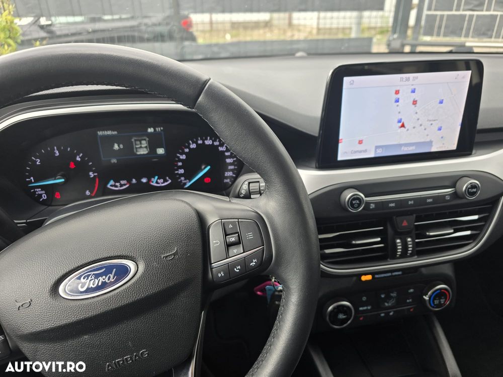 Ford Focus - 11