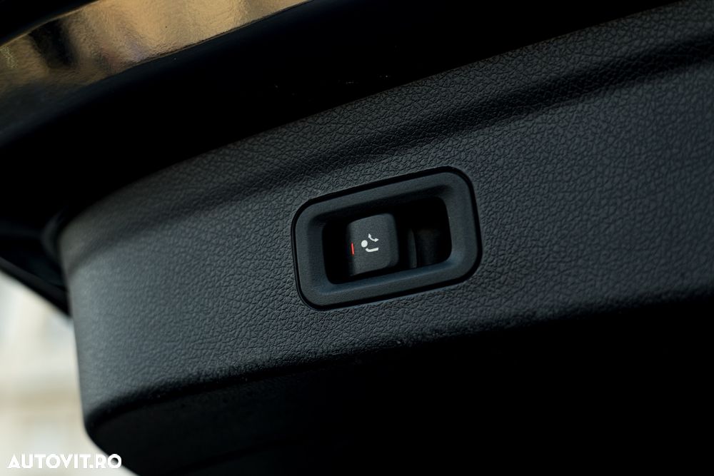 Mercedes-Benz GLE 400 d 4MATIC 9G-TRONIC AMG Line - 33