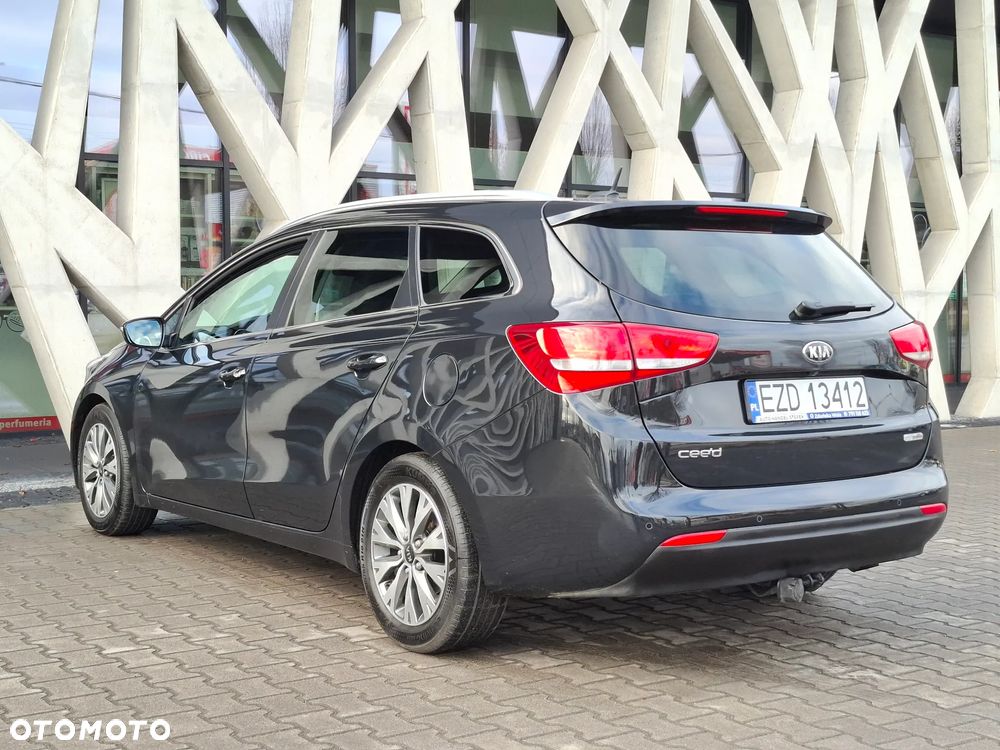 Kia Ceed 1.6 GDI Platinum Edition - 13