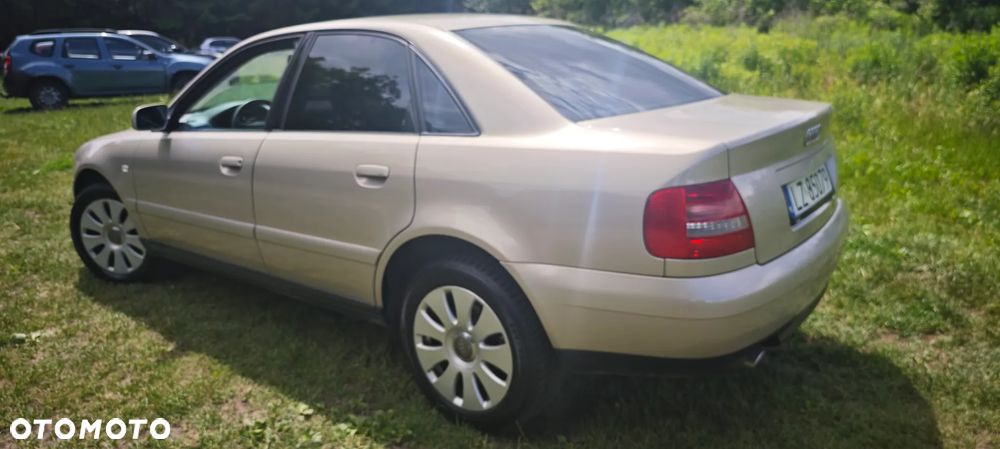 Audi A4 Limousine - 2