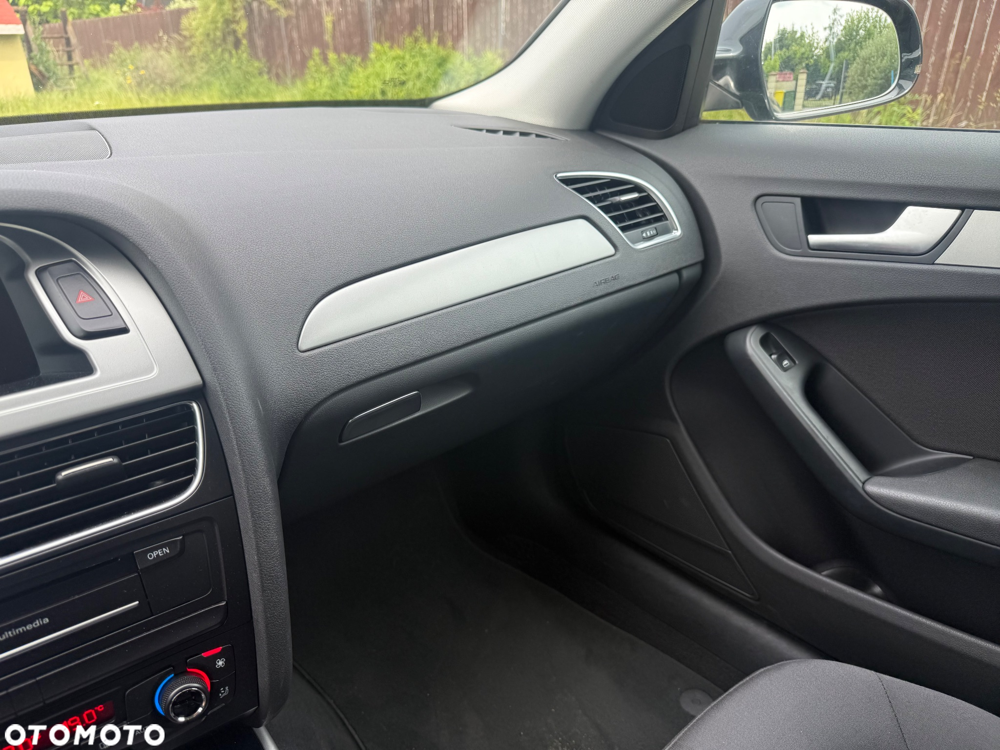 Audi A4 Avant 1.8 TFSI Ambiente - 23