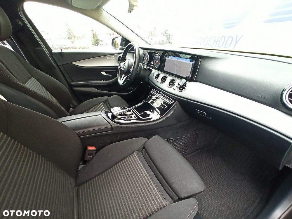 Mercedes-Benz Klasa E - 11