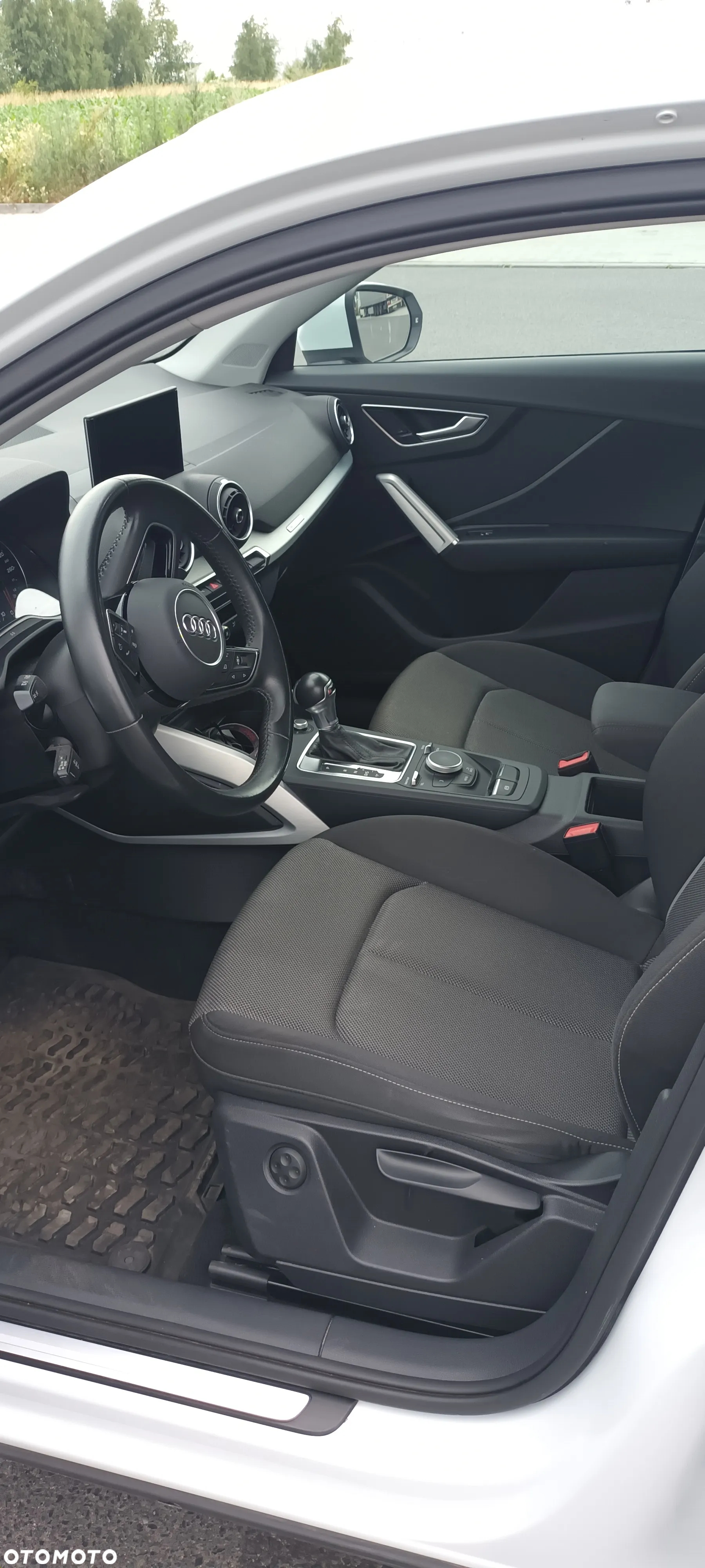 Audi Q2 35 TFSI S tronic design - 11