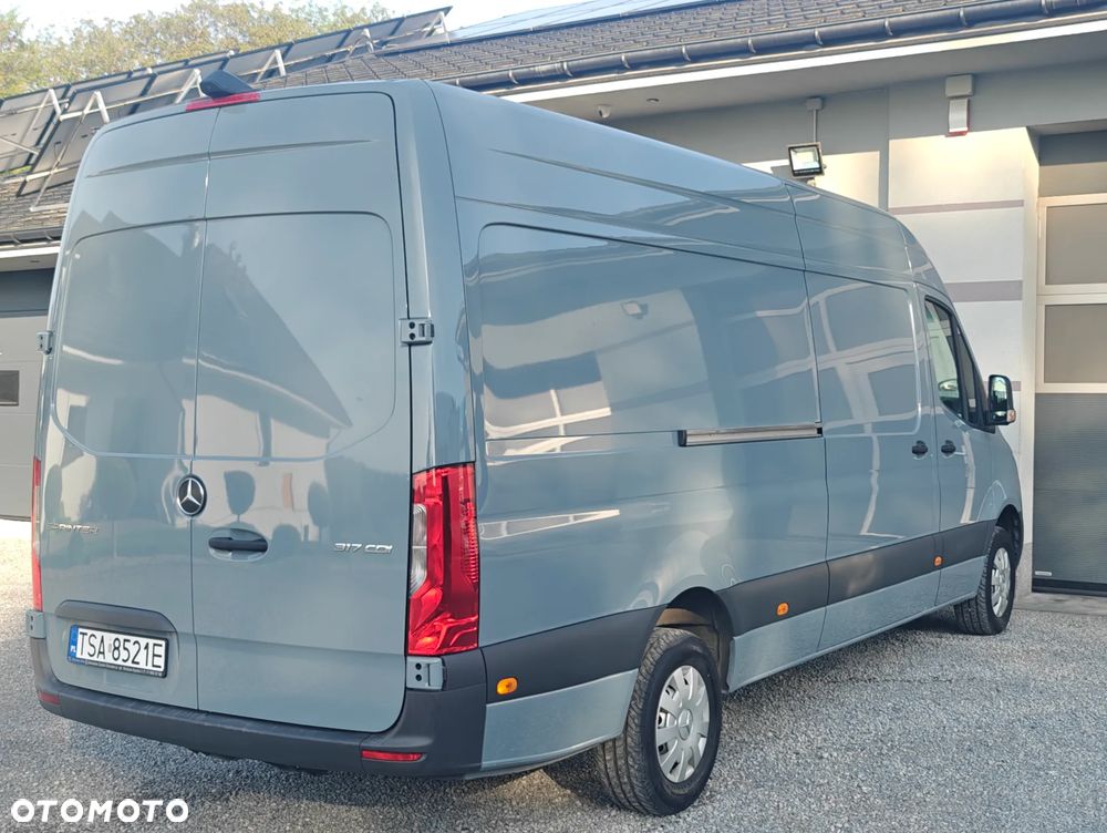 Mercedes-Benz Sprinter - 6