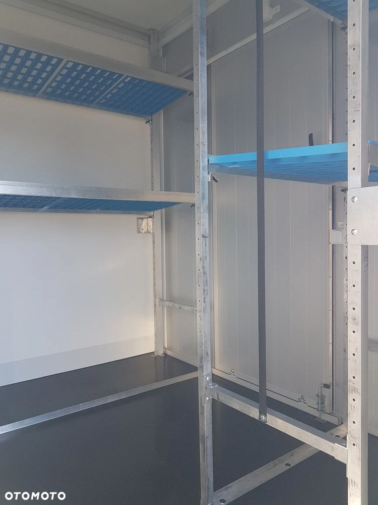 Iveco DAILY KONTENER NISKOPODŁOGOWY 4,43x2,23x2,42 SKLEP FOODTRUCK BAR KLIMA KONIOWÓZ KAMPER - 35