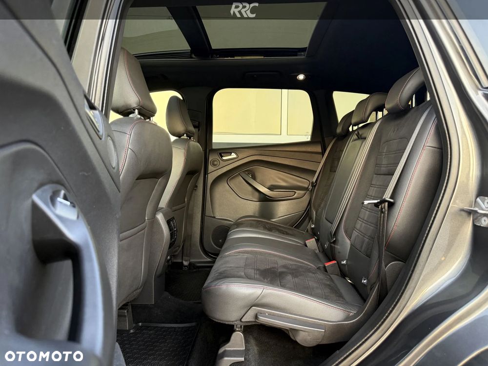 Ford Kuga 2.0 TDCi 4x4 ST-Line - 30