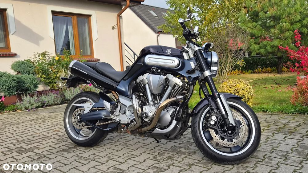 Yamaha MT - 21