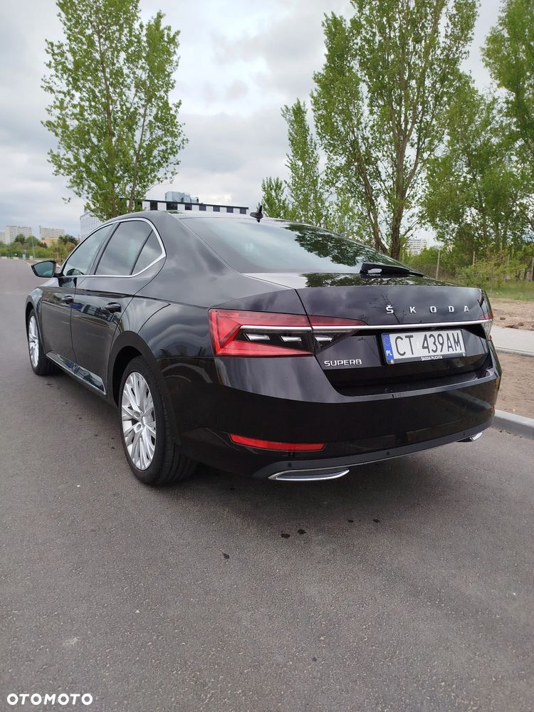 Skoda Superb 2.0 TDI SCR L&K DSG - 8