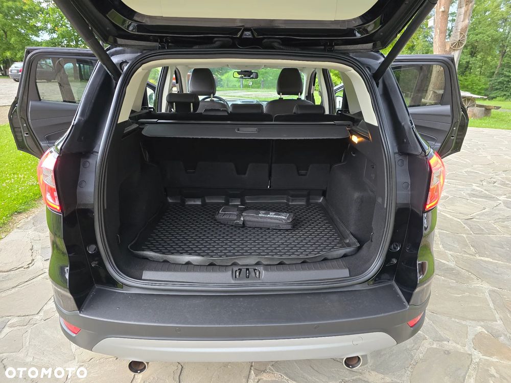 Ford Kuga 2.0 TDCi 2x4 Titanium - 31