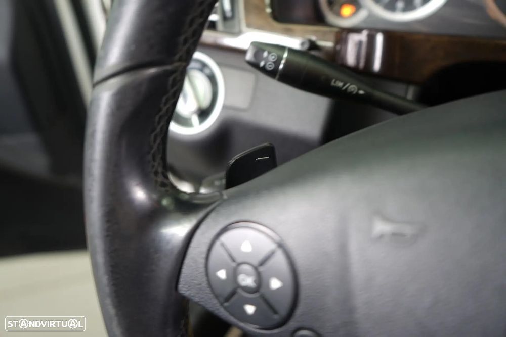 Mercedes-Benz E 250 CDi Elegance BlueEfficiency Auto. - 25