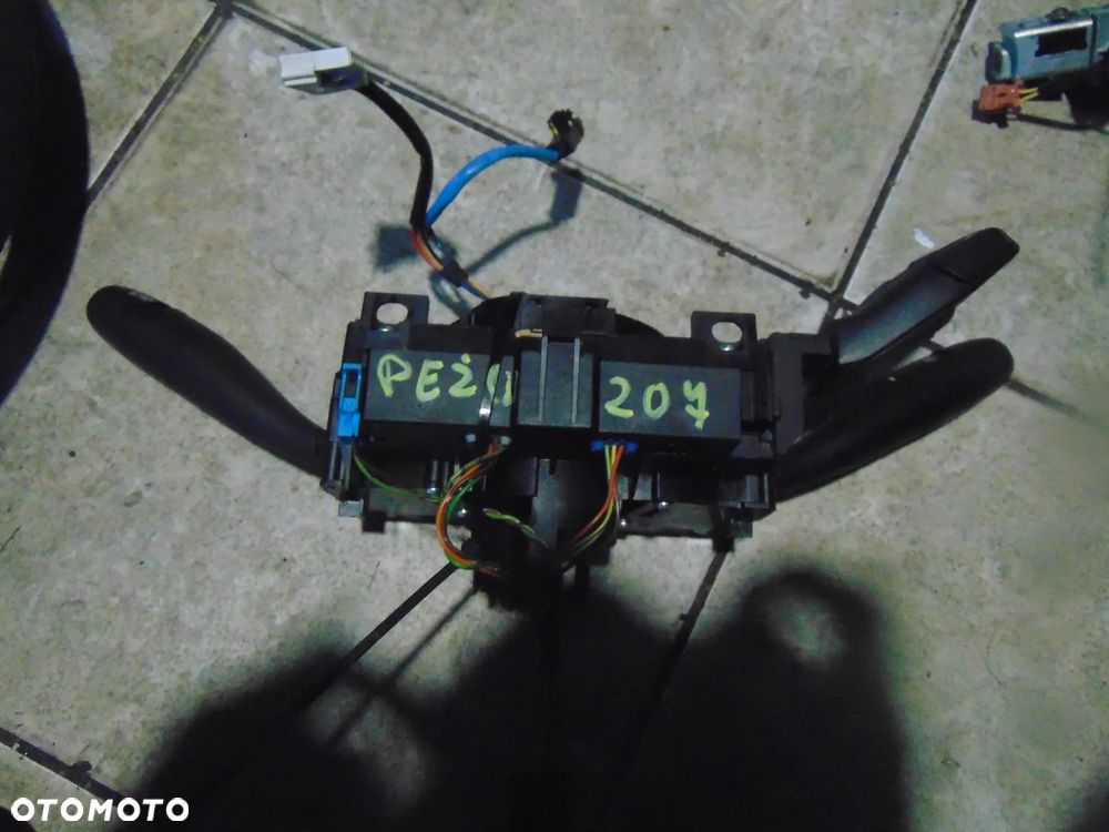 Manetki peugeot 207 11 r - 1