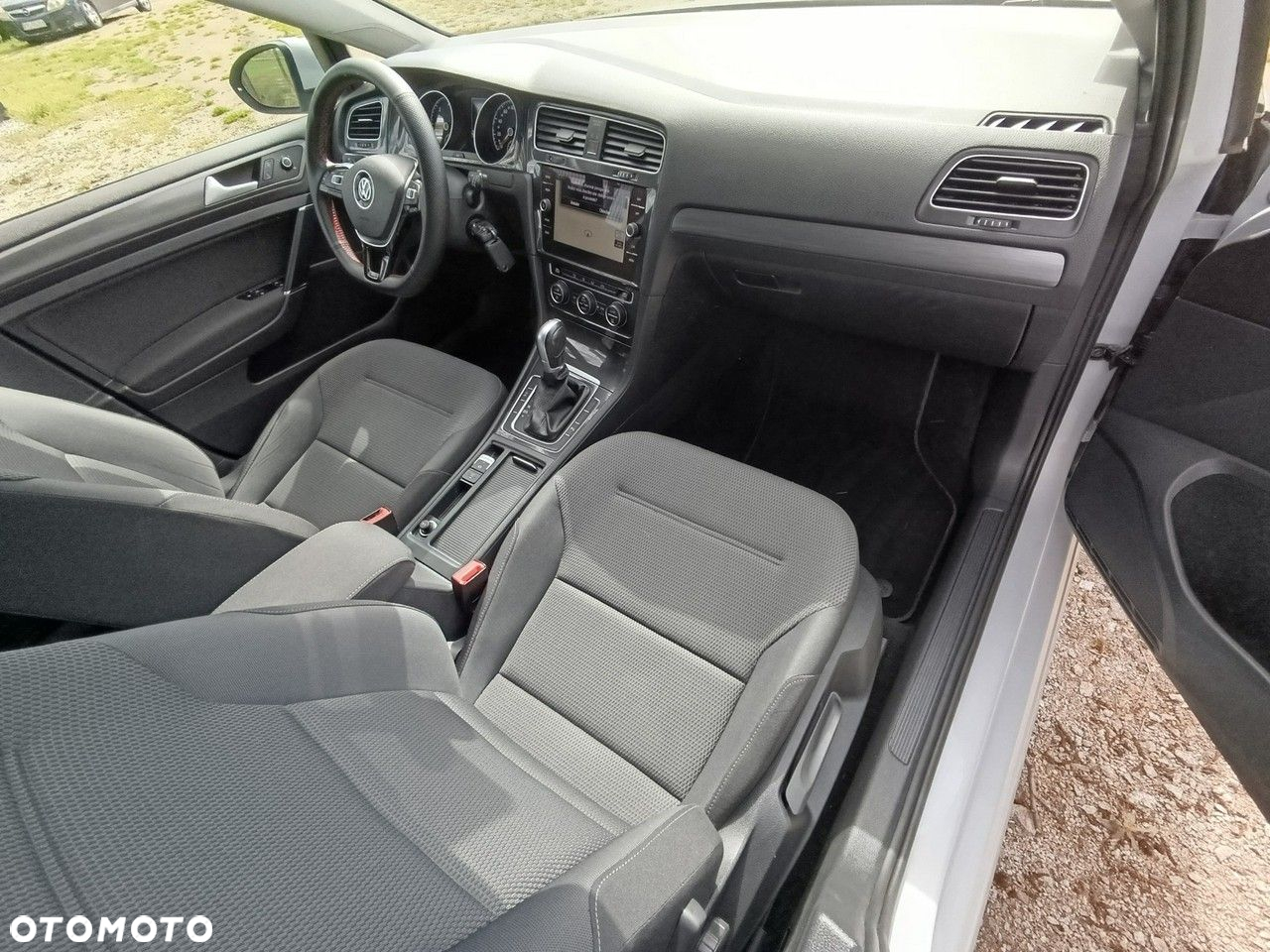 Volkswagen Golf - 20