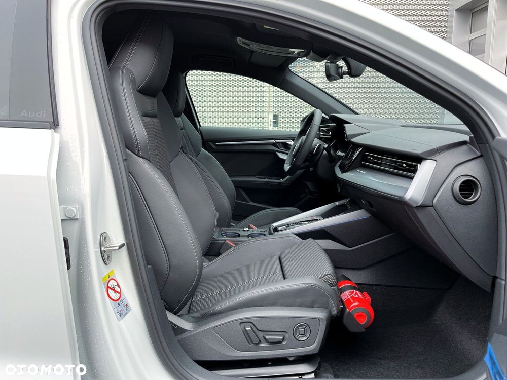 Audi S3 Limousine - 13