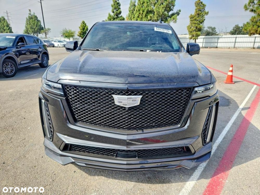 Cadillac Escalade - 6
